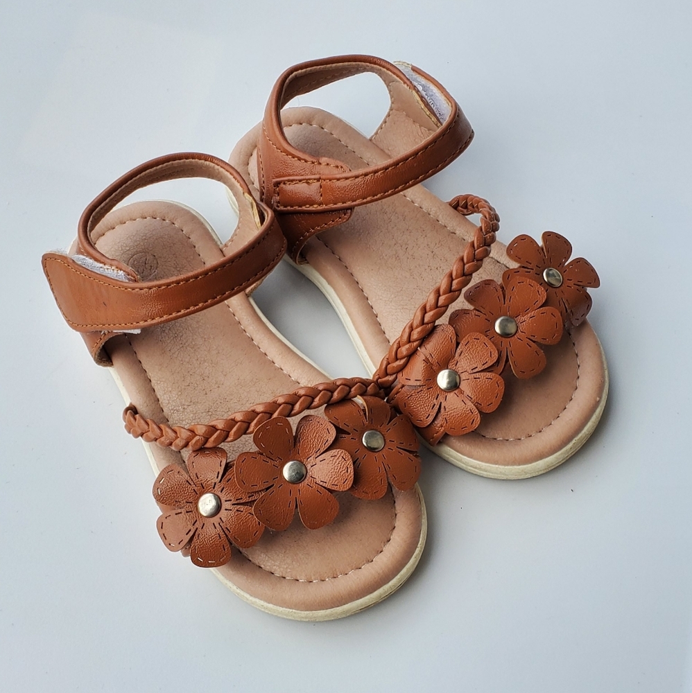 Brown Floral Infant Sandals | Size 6.5